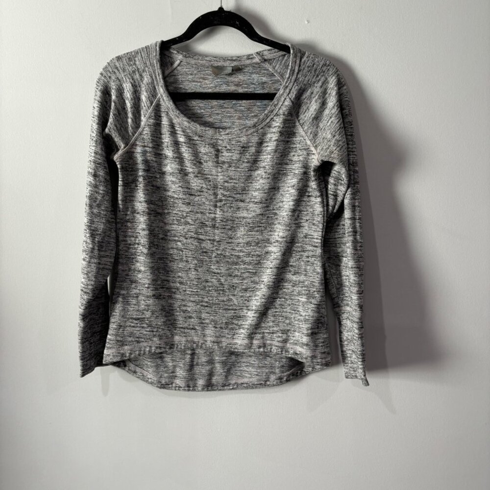 Athleta Grey Long Sleeve High Low Shirt Size XS